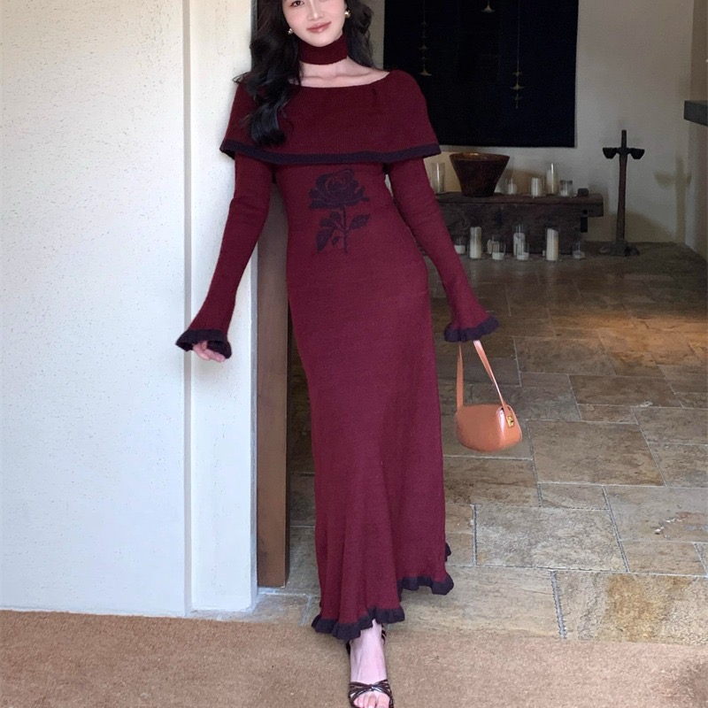 New round neck scarf flower wool knitted dress for women in winter with flared sleeves and waist cinching A-line slim fit skirt New round neck scarf flower wool knitted dress for women in winter with flared sleeves and waist cinching A-line slim fit skirt