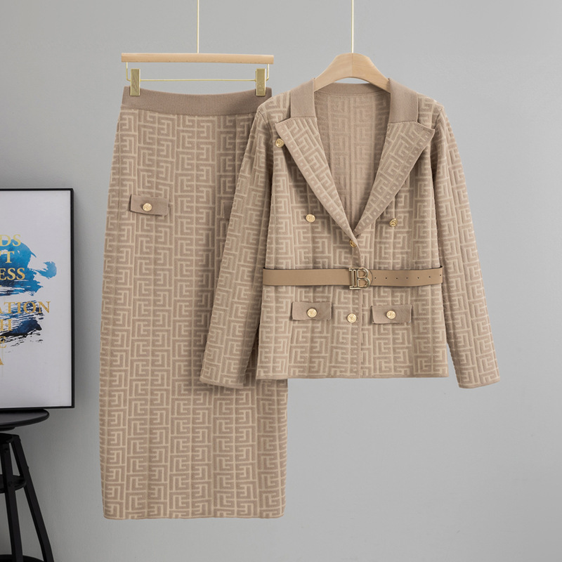 Cross border new comfortable women's clothing maze jacquard pattern B-shaped breasted lapel, waist cinched knit long sleeved pants set Cross border new comfortable women's clothing maze jacquard pattern B-shaped breasted lapel, waist cinched knit long sleeved pants set