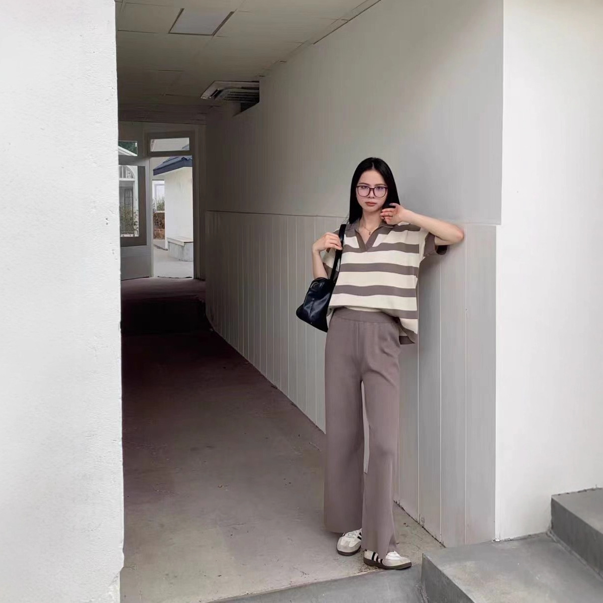 Spring and Autumn New Korean Color Contrast Stripe POLO Collar 1 Design Knitted Top+High Waist Wide Leg Pants Two Piece Set Spring and Autumn New Korean Color Contrast Stripe POLO Collar 1 Design Knitted Top+High Waist Wide Leg Pants Two Piece Set