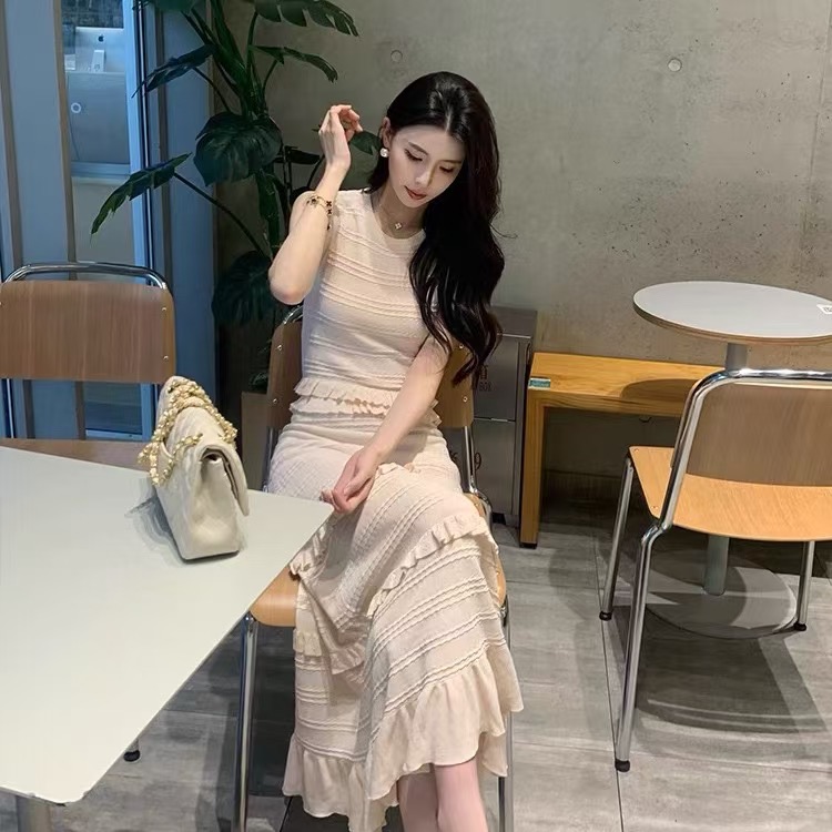 Korean heavy industry heiress wind lotus leaf edge splicing ice silk knitted dress for women's summer small fragrance style OL long skirt