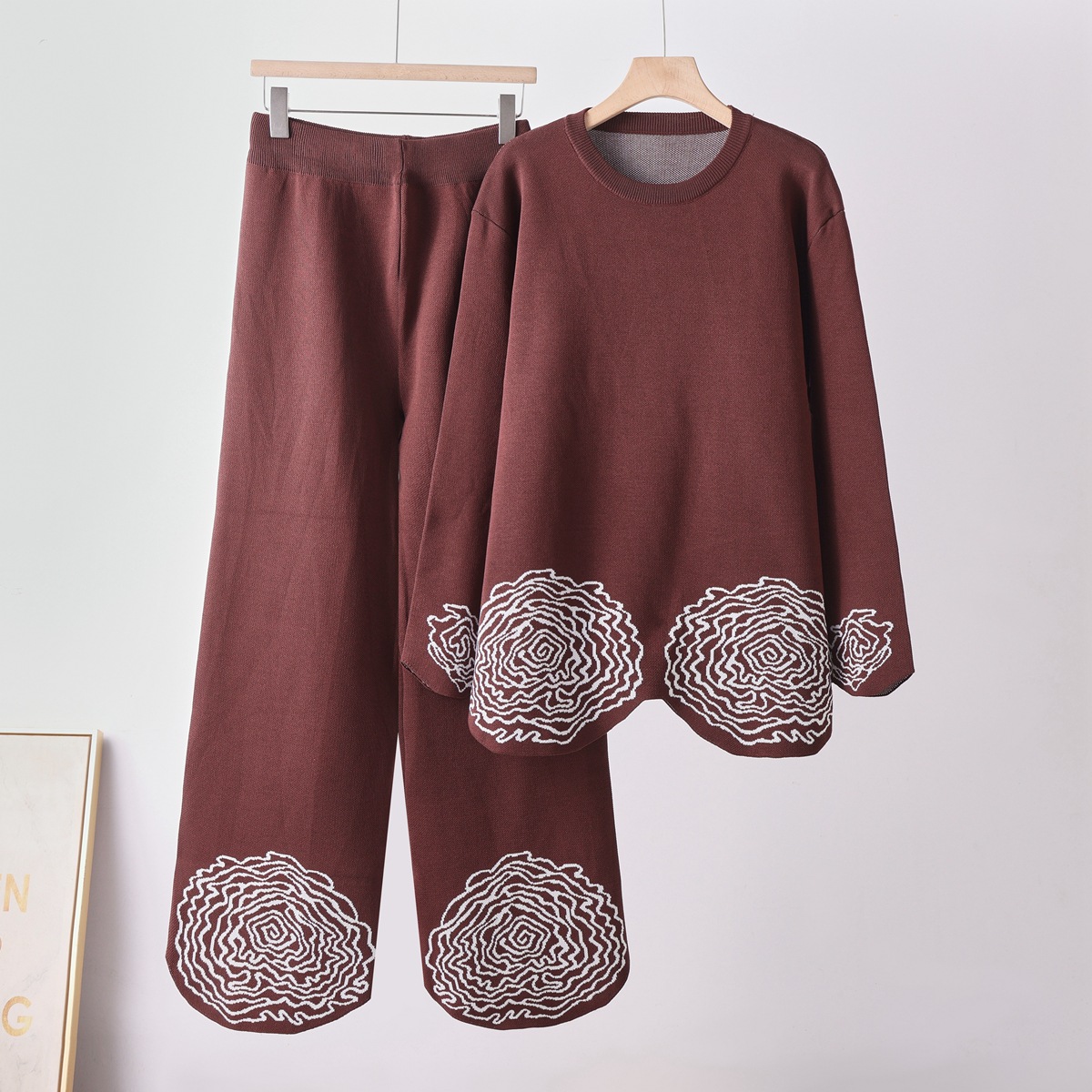 Cross border autumn jacquard knitted suit women's loose long sleeved wide leg pants two-piece set slimming and stylish casual suit women Cross border autumn jacquard knitted suit women's loose long sleeved wide leg pants two-piece set slimming and stylish casual suit women