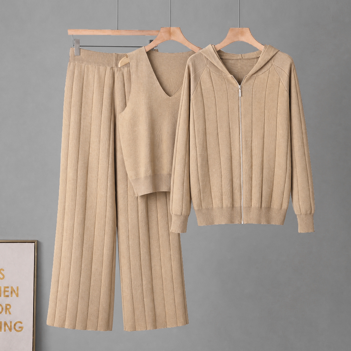 Korean fashion knitted suit women's 2025 autumn and winter new jacket camisole vest+high waist wide leg pants three piece set Korean fashion knitted suit women's 2025 autumn and winter new jacket camisole vest+high waist wide leg pants three piece set