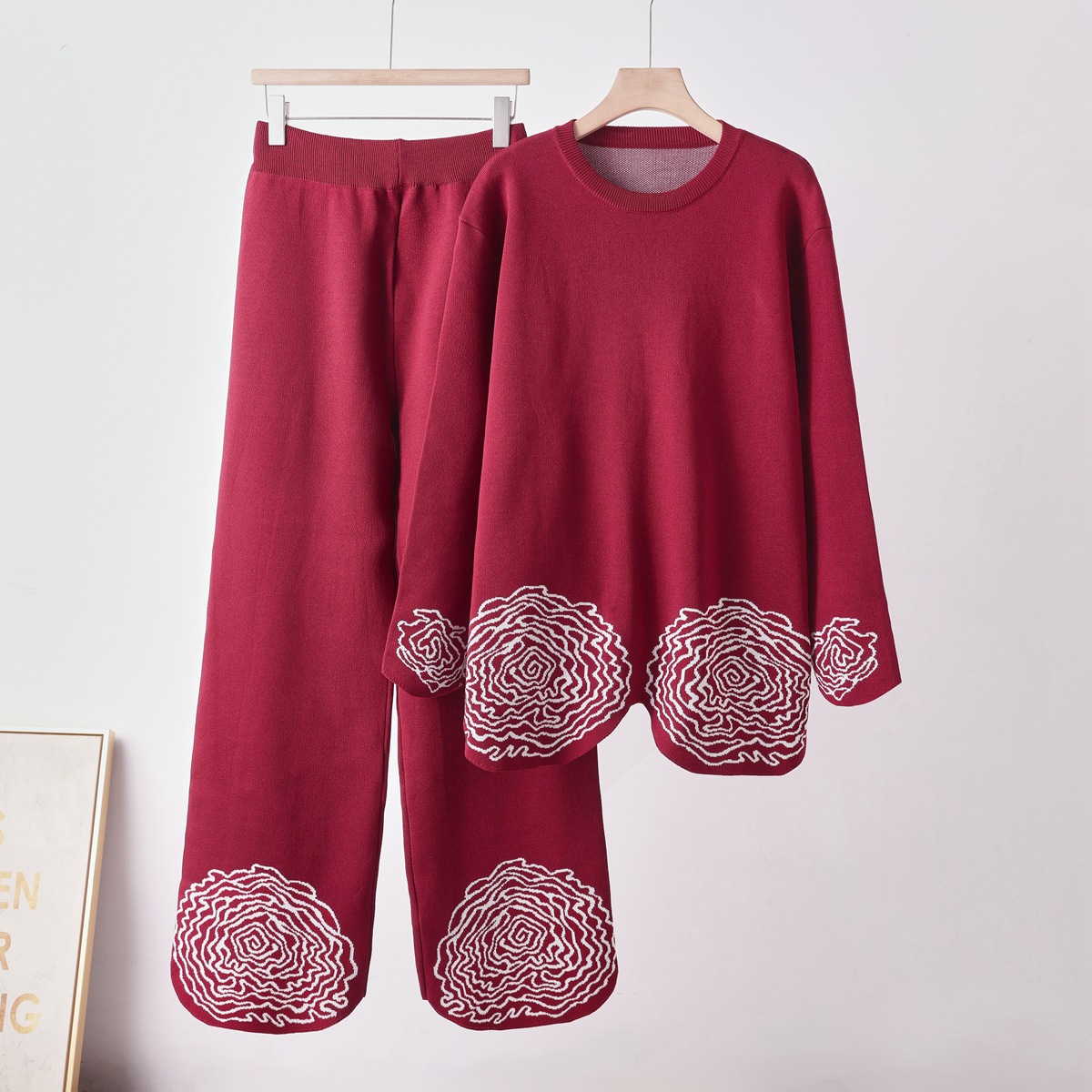 Cross border autumn jacquard knitted suit women's loose long sleeved wide leg pants two-piece set slimming and stylish casual suit women Cross border autumn jacquard knitted suit women's loose long sleeved wide leg pants two-piece set slimming and stylish casual suit women