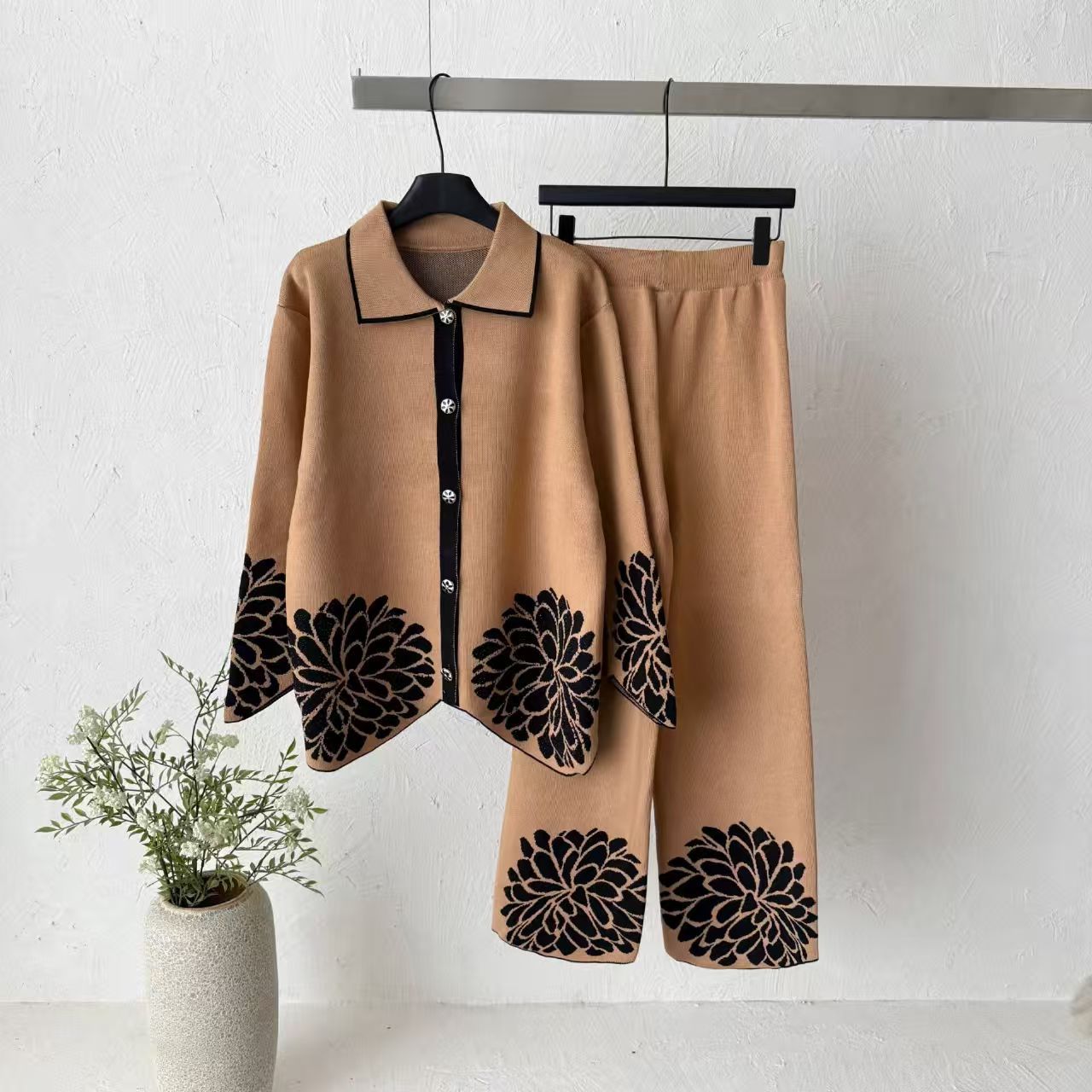 Advanced Design Jacquard Knitted Set Women's Polo Cardigan Wide Leg Pants Temperament Commuting Fashion Set