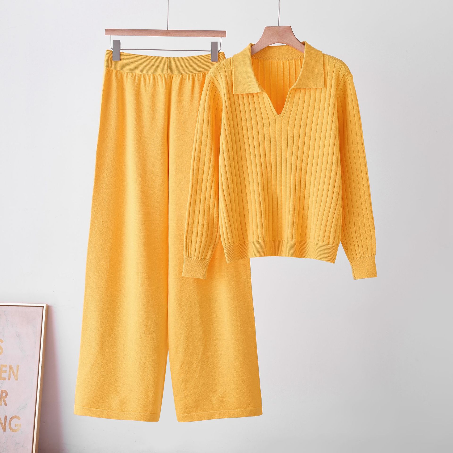 2026 Autumn/Winter New Solid Color Polo Collar Sweater Set for Women, Fashionable, Slim, Versatile, Casual Knitwear, Straight Pants 2026 Autumn/Winter New Solid Color Polo Collar Sweater Set for Women, Fashionable, Slim, Versatile, Casual Knitwear, Straight Pants