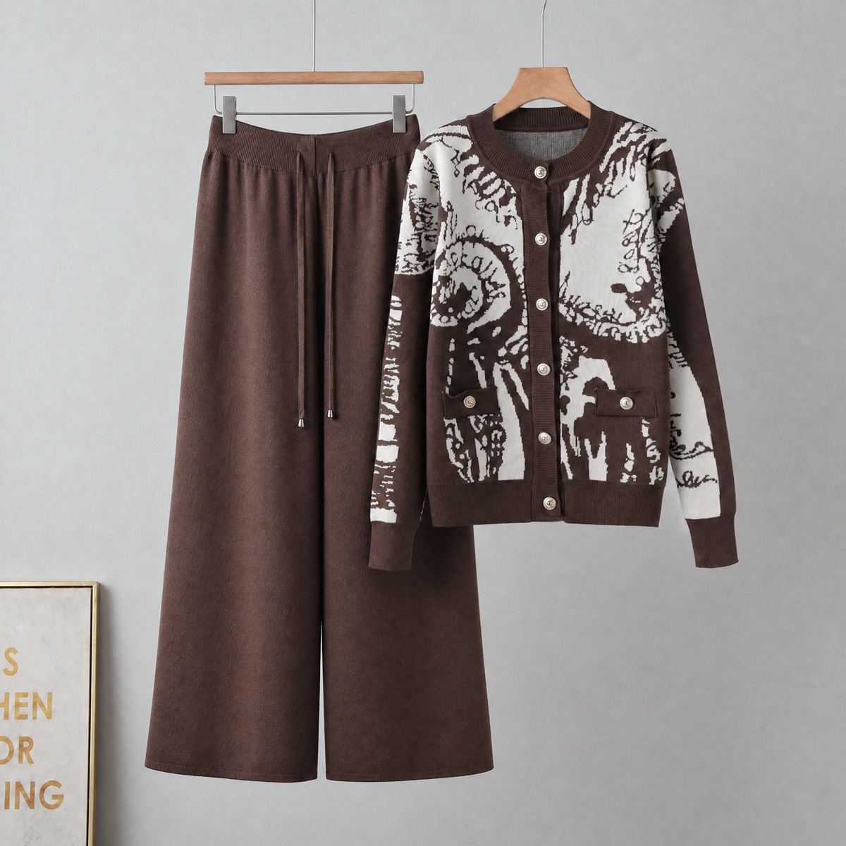 Cross border European casual fashion two-piece women's autumn and winter printed metal buckle knitted cardigan sweater wide leg pants set Cross border European casual fashion two-piece women's autumn and winter printed metal buckle knitted cardigan sweater wide leg pants set
