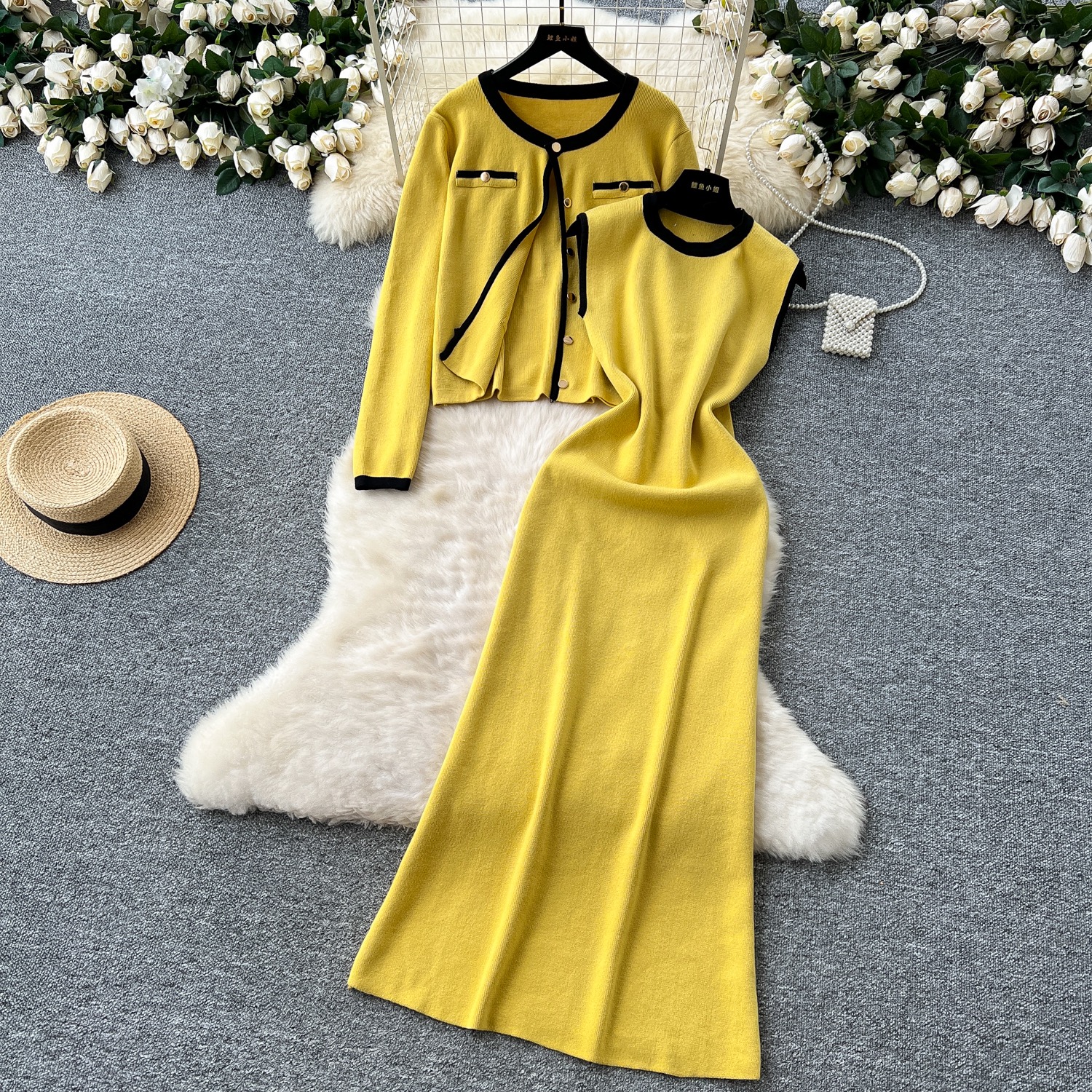Korean Xiaoxiang style sweater two-piece set for women's autumn and winter high-end knitted cardigan jacket OL base dress