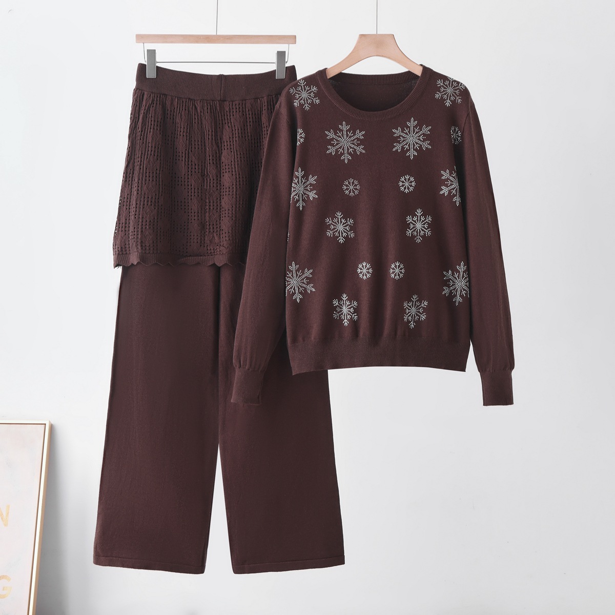 Autumn and Winter New Cross border Foreign Trade Lazy Style Hot Diamond Knitted Sweater Round Neck Butt Curtain Straight Tube Pants Knitted Two Piece Set for Women