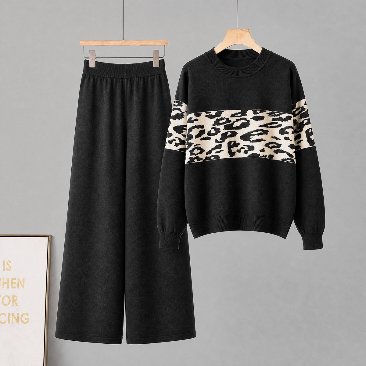 Foreign trade European and American leopard print knitted suit women's two-piece set autumn and winter round neck long sleeved top casual wide leg pants suit women