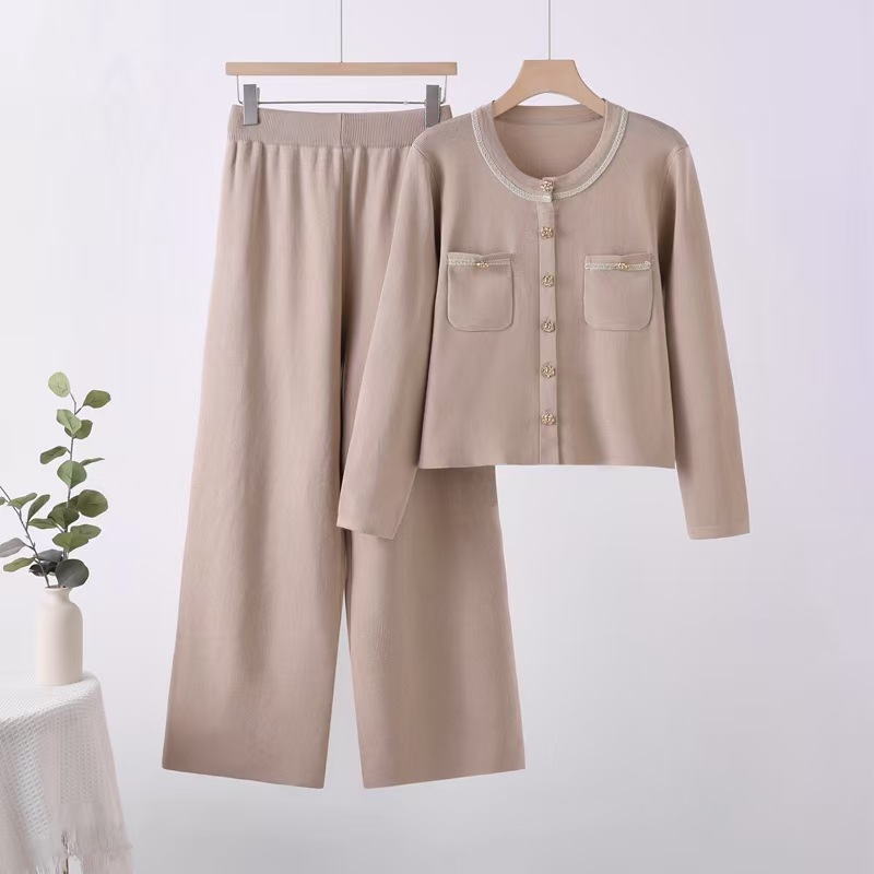 Cross border 2025 autumn and winter small fragrance temperament new fashion salt temperament high-end coat age reduction set western-style Cross border 2025 autumn and winter small fragrance temperament new fashion salt temperament high-end coat age reduction set western-style