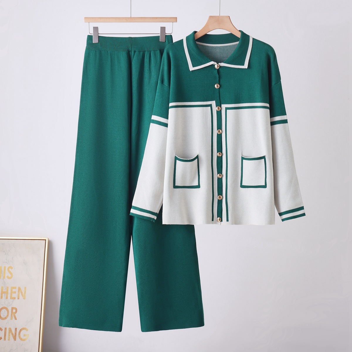 Cross border 2026 autumn and winter new style lapel contrasting fashion casual suit women's loose knitted cardigan two-piece set