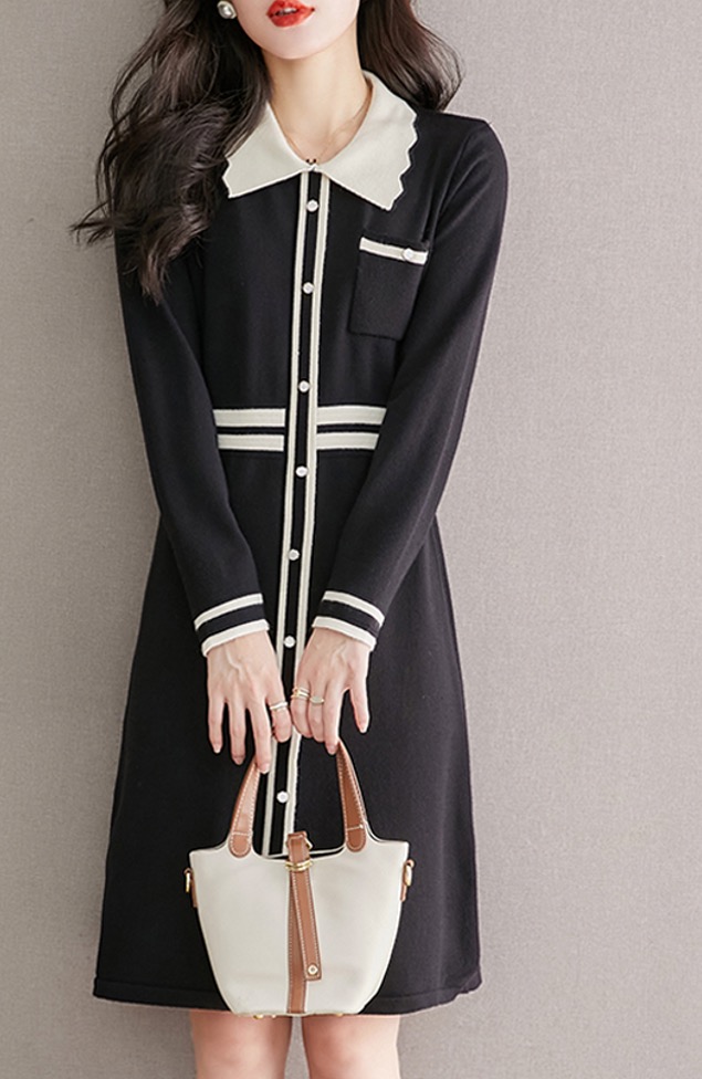 Korean high-end temperament with a cinched waist and slimming effect, paired with a knitted sweater dress for autumn and winter versatile base and slim fit long skirt