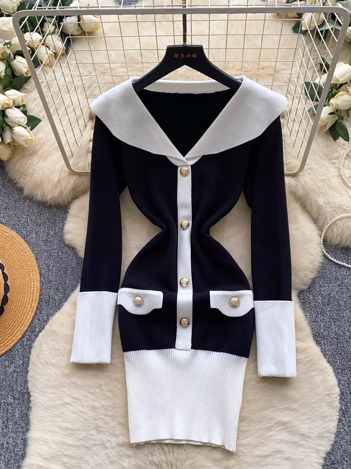 Temperament Xiaoxiang Mingyuan Noble Black and White Color blocked Collar Knitted Skirt 26 Early Spring New Fashionable Hong Kong Style Fashionable French