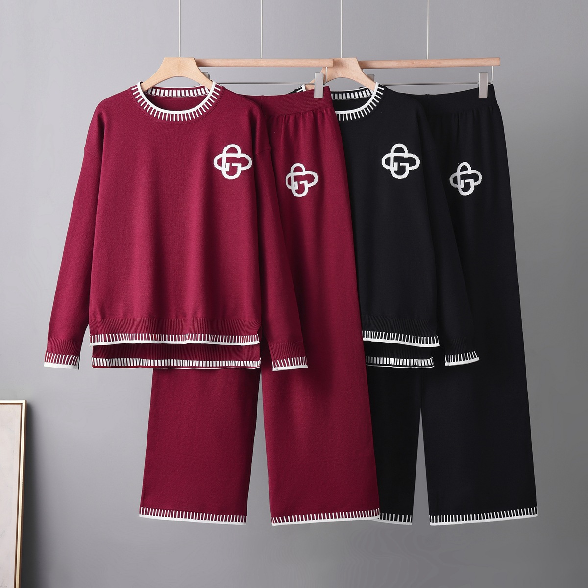 Cross border fashion woolen suit from Europe and America, autumn and winter knitted top+casual sports wide leg pants knitted two-piece set for women Cross border fashion woolen suit from Europe and America, autumn and winter knitted top+casual sports wide leg pants knitted two-piece set for women