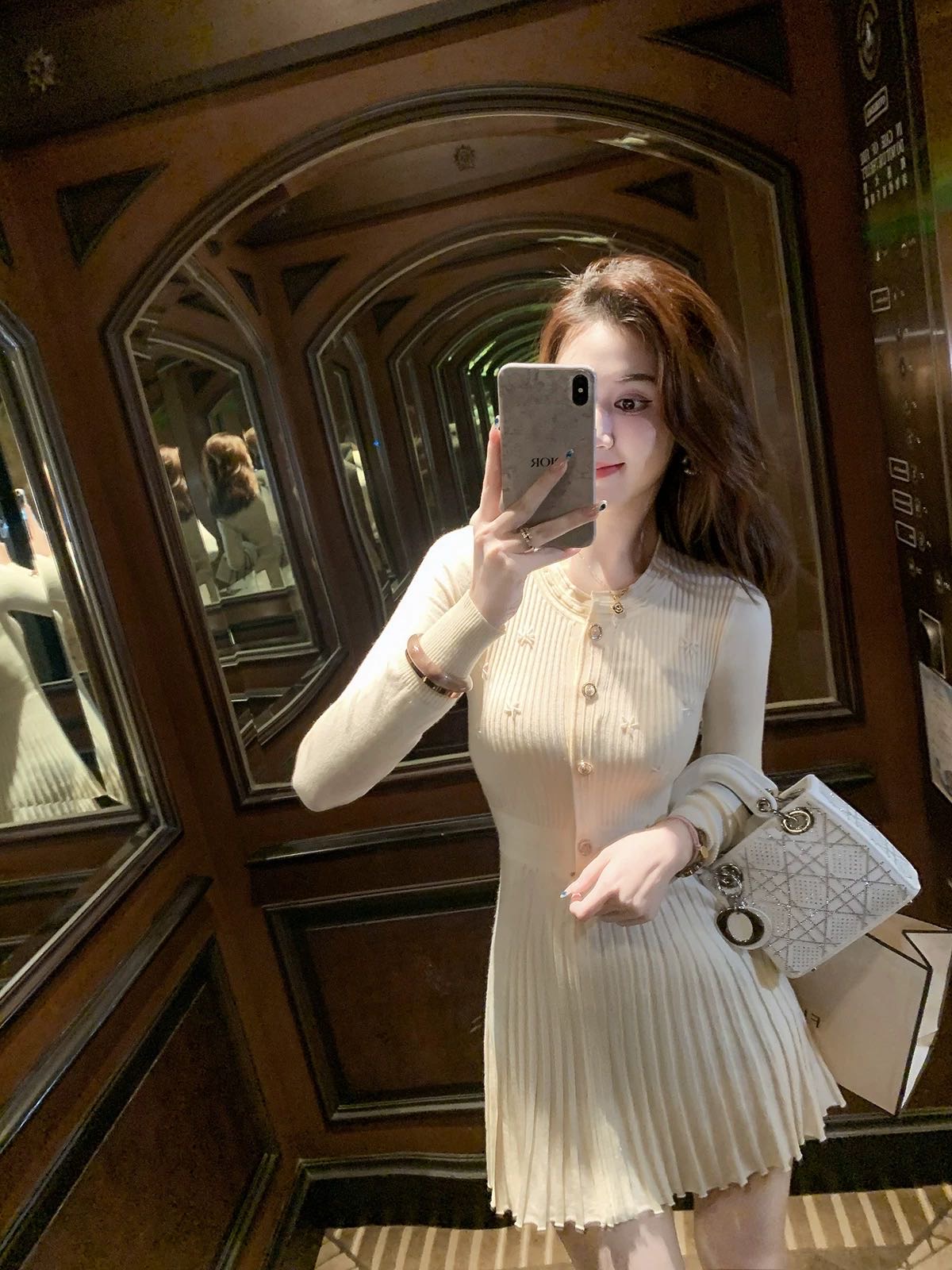 French Knitted Dress for Women's Spring and Autumn New Style, Inner Fold Skirt, Sweater Bottom Skirt