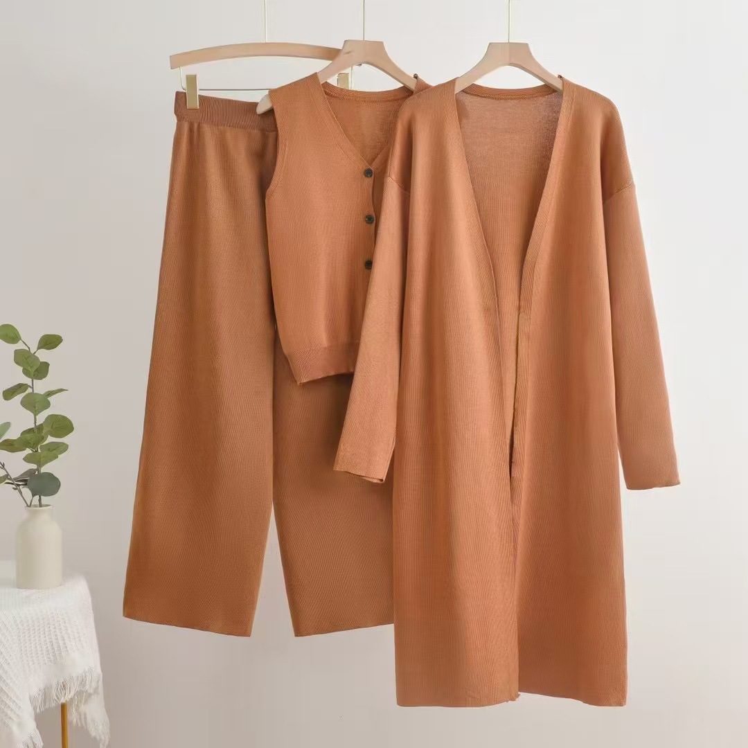 Cross border Amazon foreign trade Spring and Autumn new style knitted suit sleeveless vest sweater cardigan pants three piece set Cross border Amazon foreign trade Spring and Autumn new style knitted suit sleeveless vest sweater cardigan pants three piece set