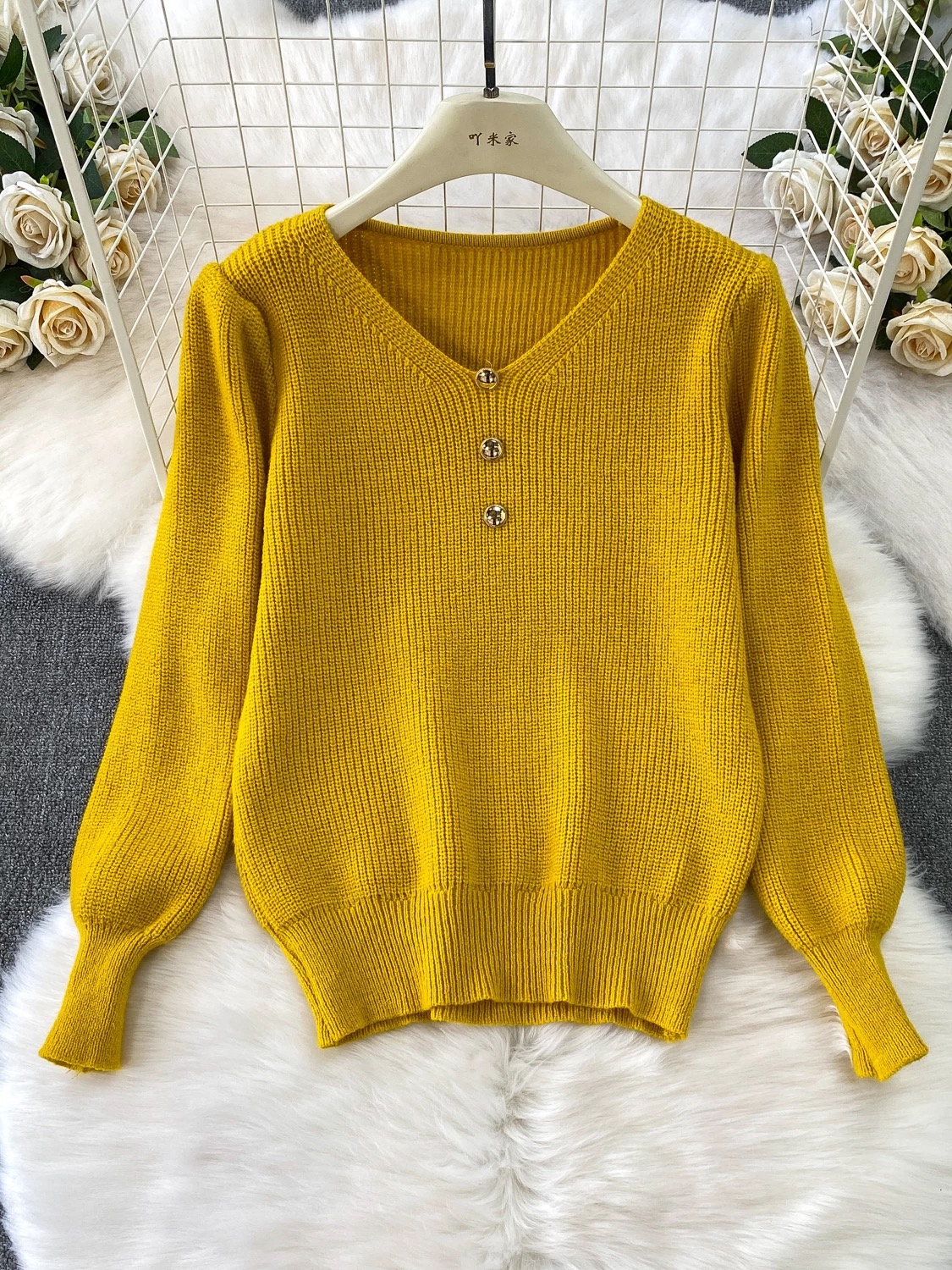 French style simple and lazy style loose knit sweater V-neck top casual contrasting color woolen dress temperament two-piece set French style simple and lazy style loose knit sweater V-neck top casual contrasting color woolen dress temperament two-piece set