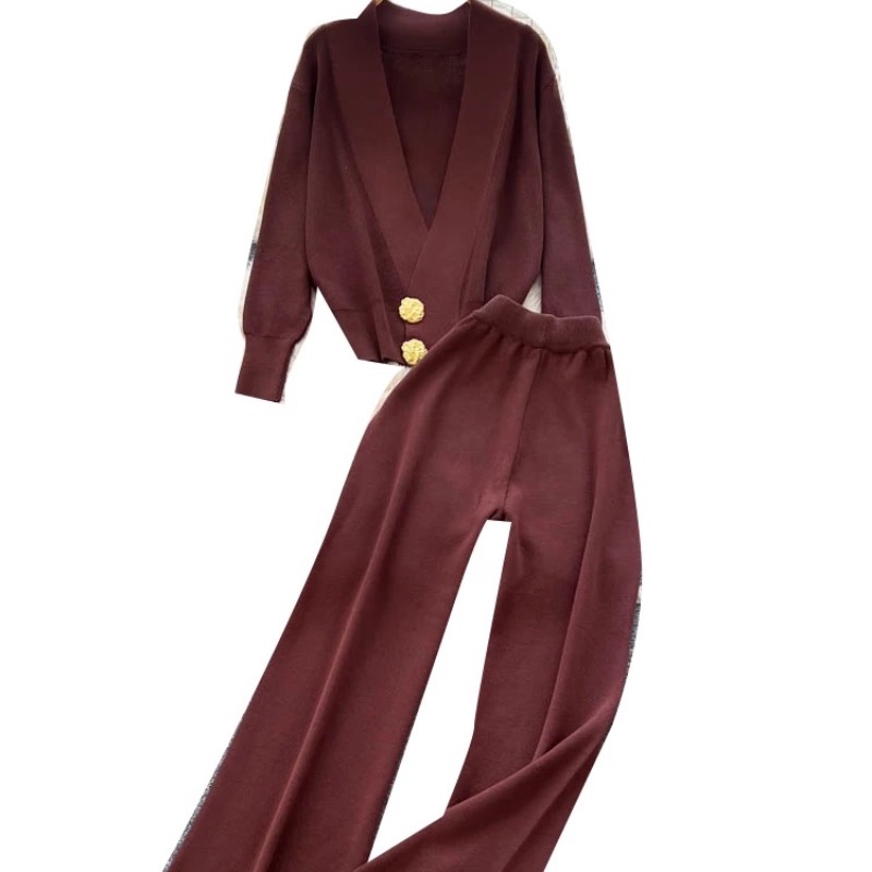 Lazy commuting style knitted V-neck cardigan wide leg pants two-piece set for women's autumn high-end feeling slimming versatile set Lazy commuting style knitted V-neck cardigan wide leg pants two-piece set for women's autumn high-end feeling slimming versatile set