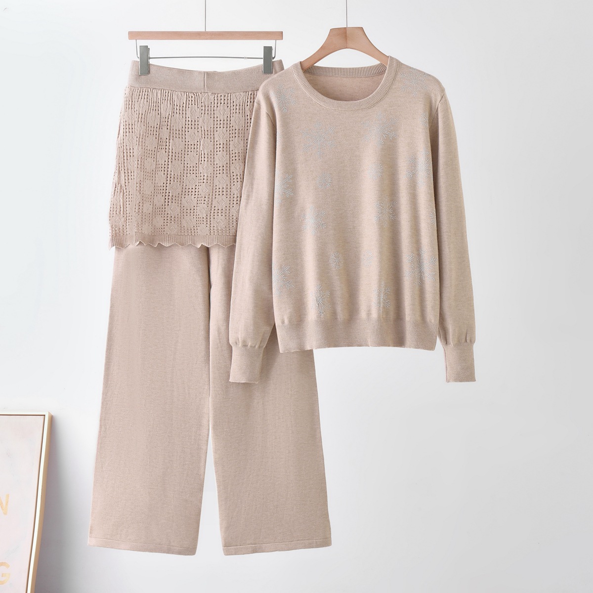 Autumn and Winter New Cross border Foreign Trade Lazy Style Hot Diamond Knitted Sweater Round Neck Butt Curtain Straight Tube Pants Knitted Two Piece Set for Women Autumn and Winter New Cross border Foreign Trade Lazy Style Hot Diamond Knitted Sweater Round Neck Butt Curtain Straight Tube Pants Knitted Two Piece Set for Women
