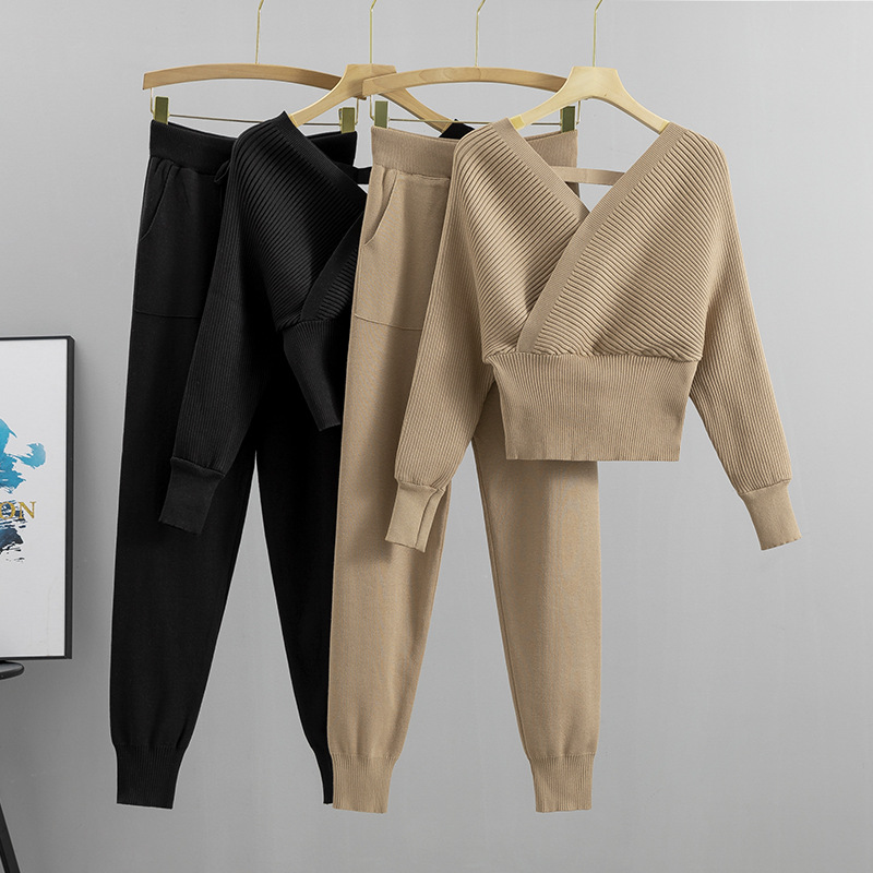 Cross border socialite temperament set, women's autumn short style, sexy off shoulder knit shirt, top, ankle tied pants, two-piece set