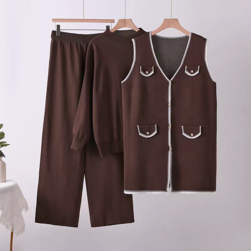 Spring and Autumn New French Fragrant Vest Top Loose Coat Large Knitted Shoulder Western Knitted Cardigan Tank Top