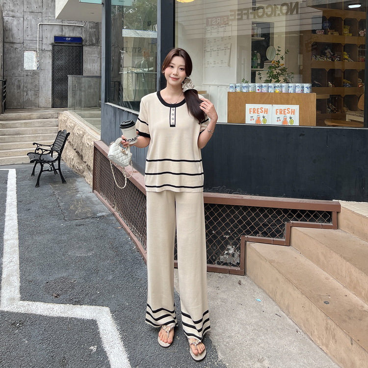 Cross border foreign trade simple splicing loose short sleeved sweater top, high waist slimming wide leg pants knitted two-piece set for summer