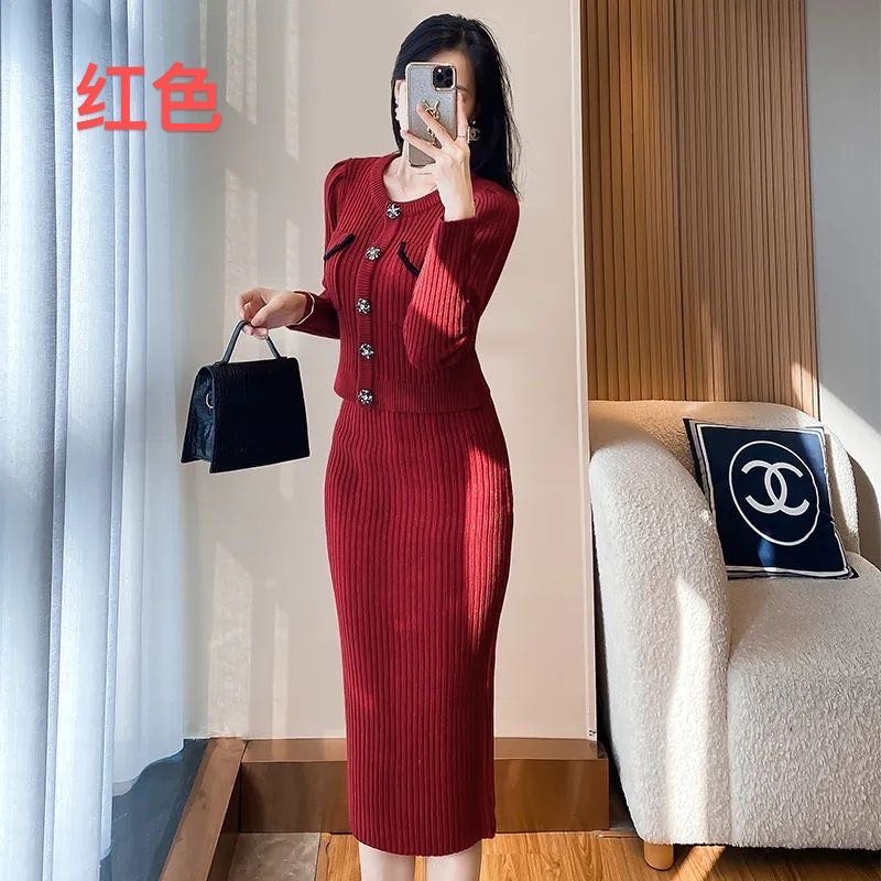 Korean Homecoming Toast Red Sweater Two Piece Set for Outer Wearing, Bottom Knitted Cardigan, Bag Skirt, Half Skirt Set for Autumn and Winter Korean Homecoming Toast Red Sweater Two Piece Set for Outer Wearing, Bottom Knitted Cardigan, Bag Skirt, Half Skirt Set for Autumn and Winter