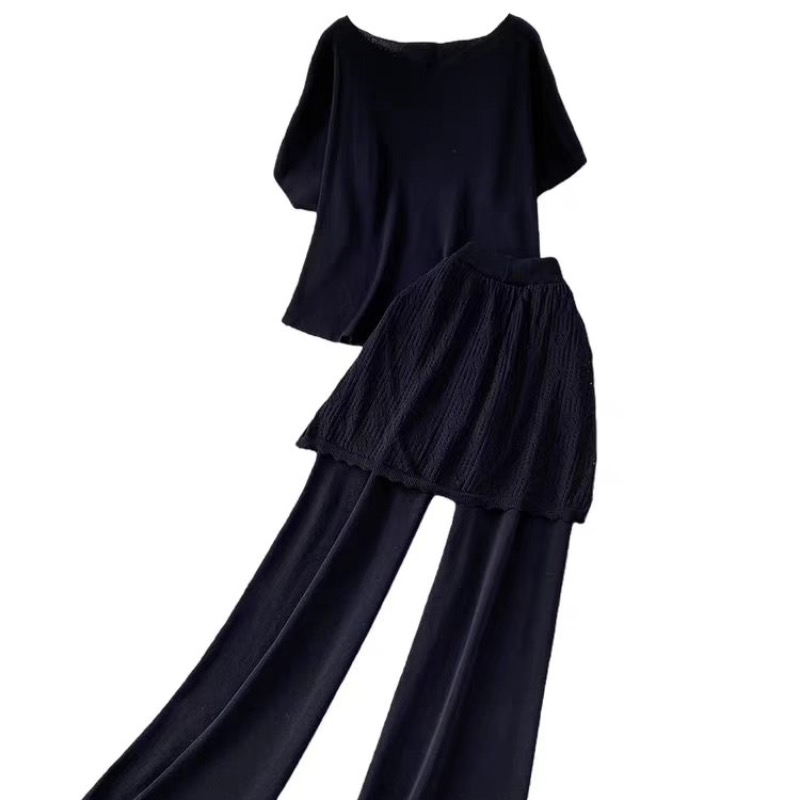 French socialite temperament round neck T-shirt top+niche hollowed out fart curtain hiding flesh and slimming knitted wide leg pants two-piece set French socialite temperament round neck T-shirt top+niche hollowed out fart curtain hiding flesh and slimming knitted wide leg pants two-piece set
