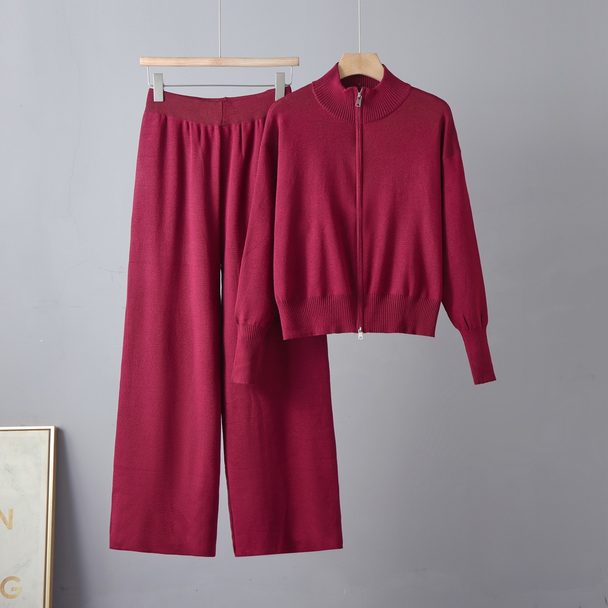 Lazy style casual knitted suit women's autumn and winter new item Korean version round neck zipper sweater cardigan half skirt two-piece set Lazy style casual knitted suit women's autumn and winter new item Korean version round neck zipper sweater cardigan half skirt two-piece set