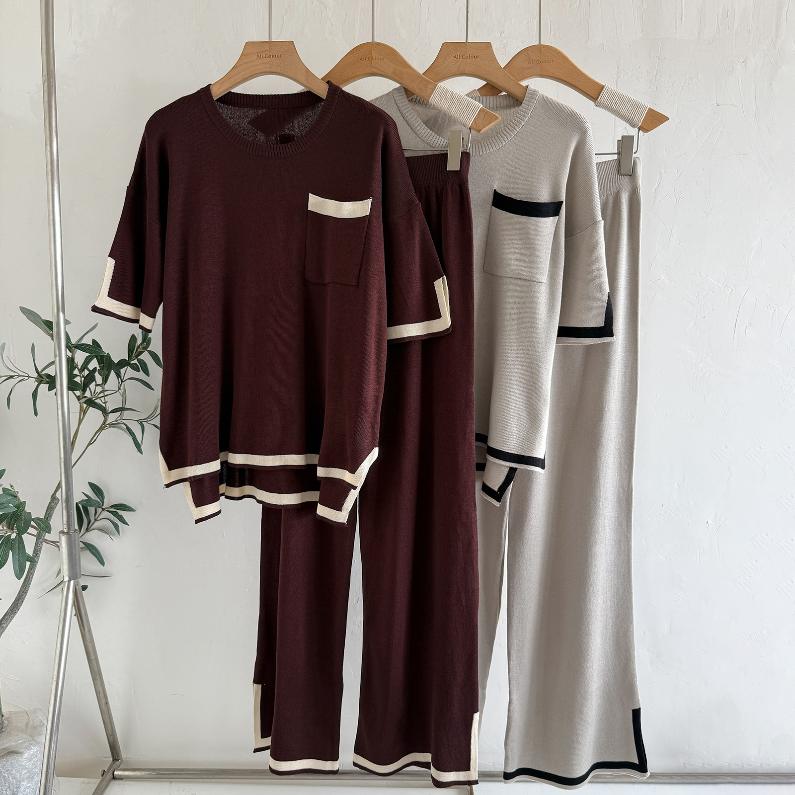 Cross border Amazon fashion new women's clothing spring/summer foreign trade temperament casual short sleeved knitted pants two-piece set for women's fashion