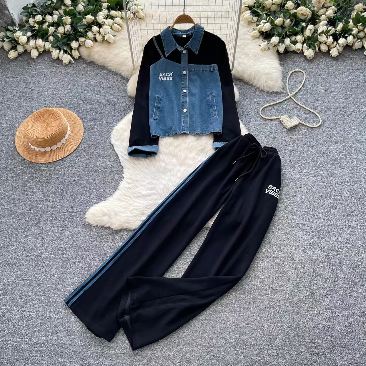 Hong Kong style retro patchwork contrasting denim suit for women's autumn slimming two-piece commuting style temperament set 2026