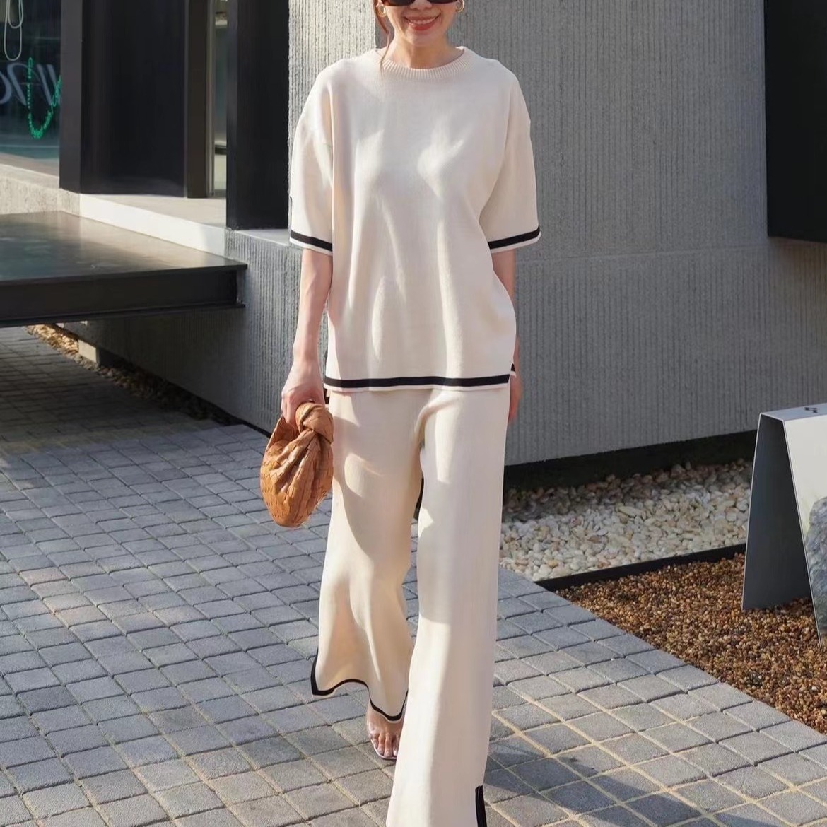 Retro lazy style contrasting color knitted suit women's loose and versatile round neck top, high waist slimming pants two-piece set trendy Retro lazy style contrasting color knitted suit women's loose and versatile round neck top, high waist slimming pants two-piece set trendy