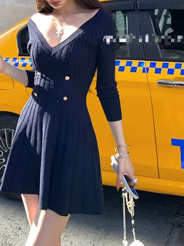 Korean temperament appears thin, twisted flower, navy blue, V-neck, small fragrance knitted dress for women, short A-line skirt with coat base skirt