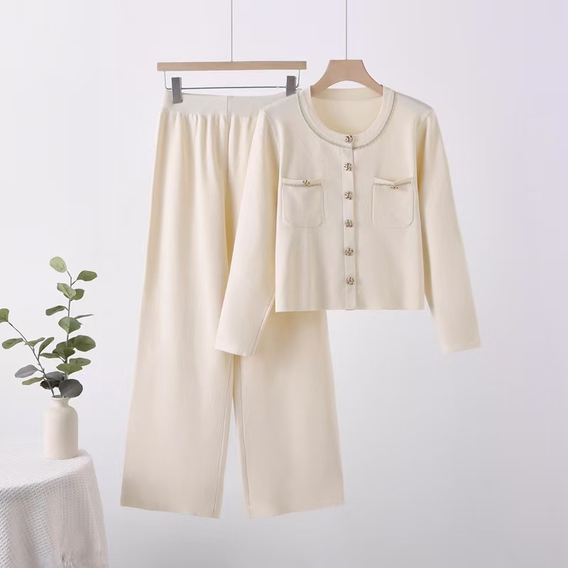 Cross border 2025 autumn and winter small fragrance temperament new fashion salt temperament high-end coat age reduction set western-style Cross border 2025 autumn and winter small fragrance temperament new fashion salt temperament high-end coat age reduction set western-style