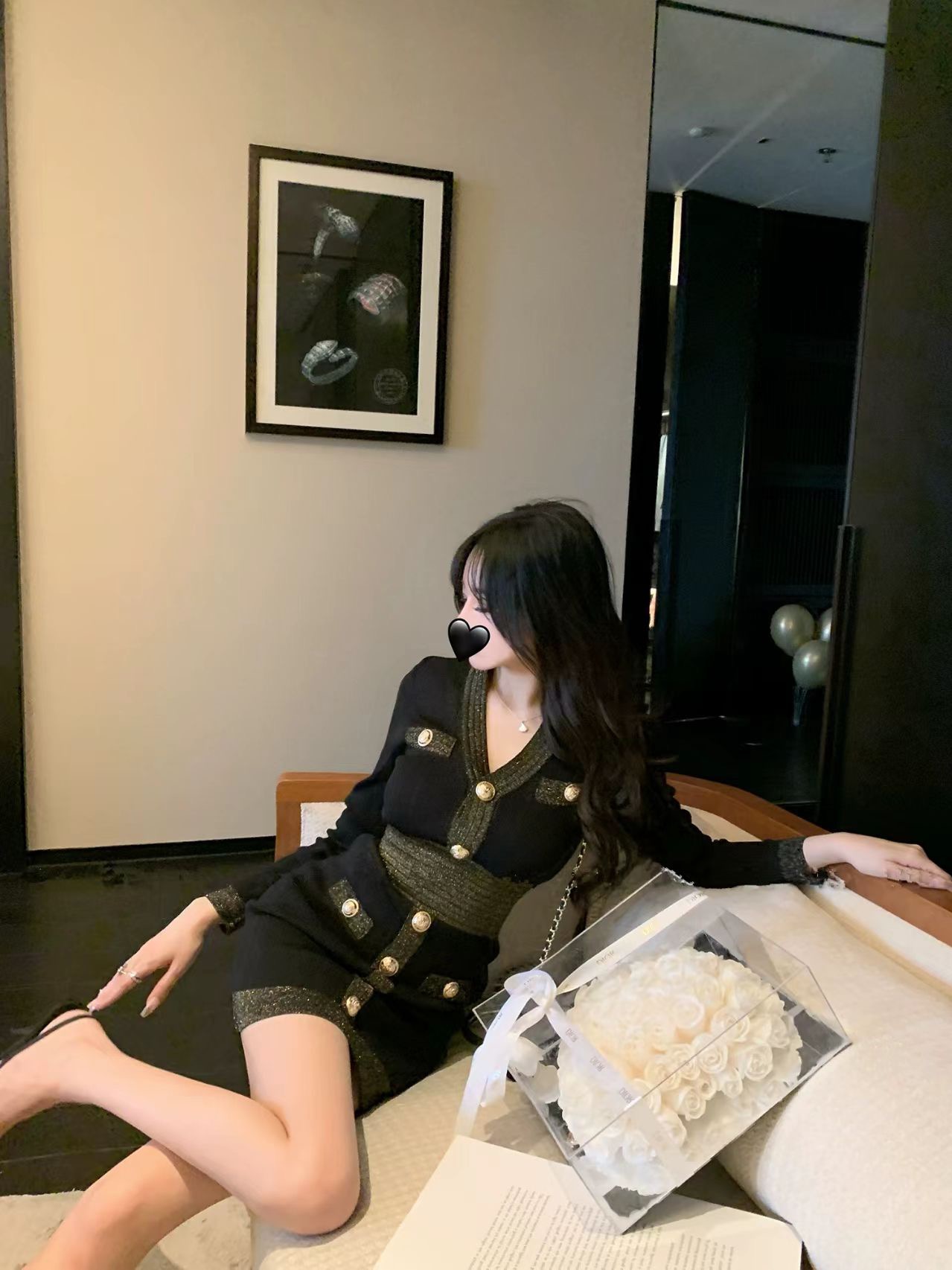 Korean haute couture 2025 autumn and winter socialite temperament light luxury contrasting color small fragrant style wool knitted hip hugging dress for women