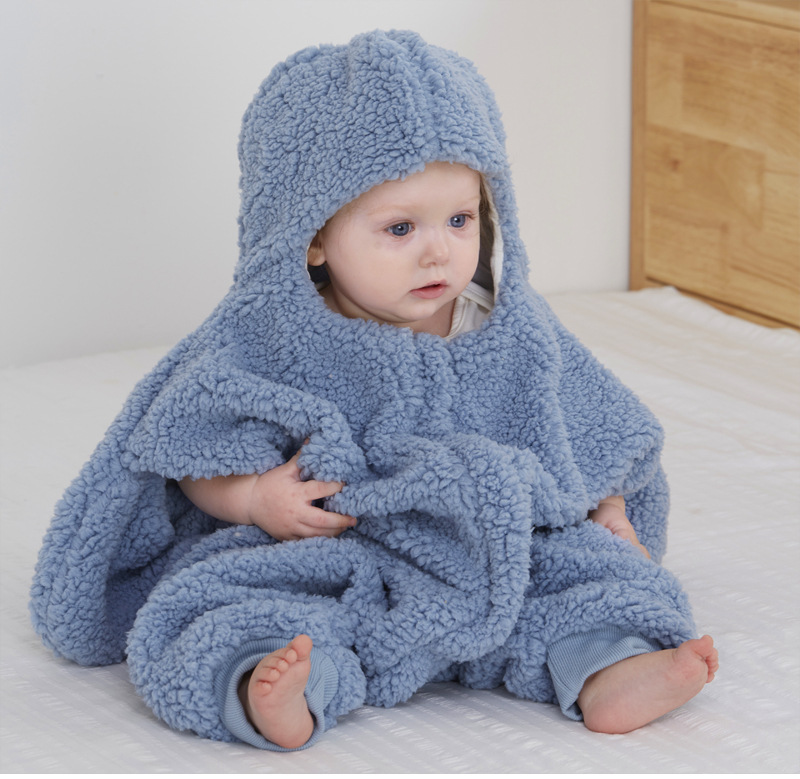 Cross border maternal and child products, newborn lamb wool bag, baby cotton clip, autumn and winter thick split leg sleeping bag, baby hug blanket