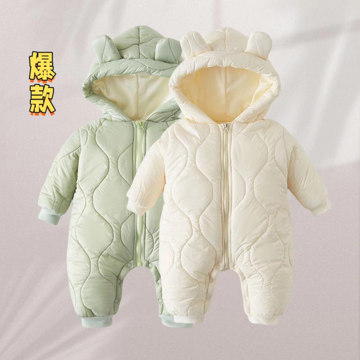 Cross border baby jumpsuit with fleece for autumn and winter outings, cotton clothes for newborns, winter clothes for babies who are one month old and 100 days old