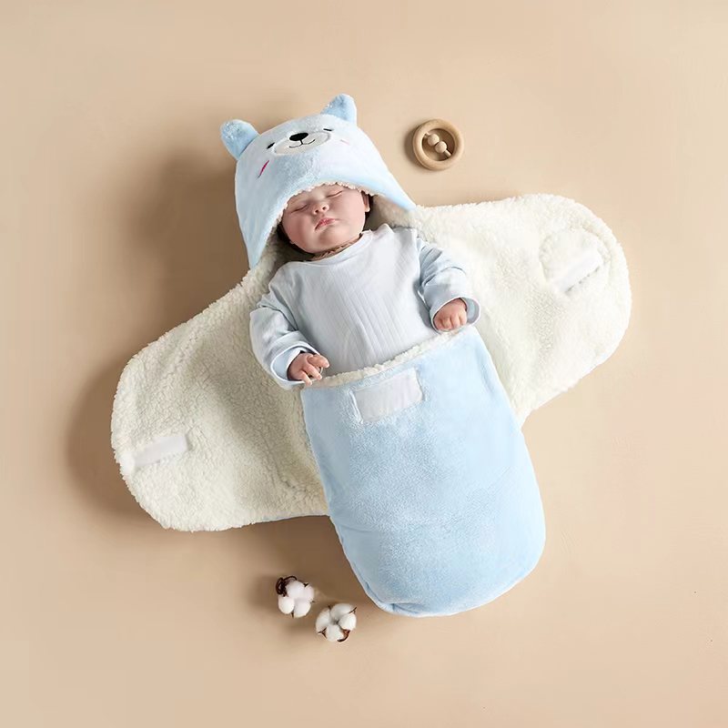 Baby hug, autumn and winter swaddling clothes, newborn sleeping bag, A-class thick and flannel dual-use anti kick clothing for outdoor holding