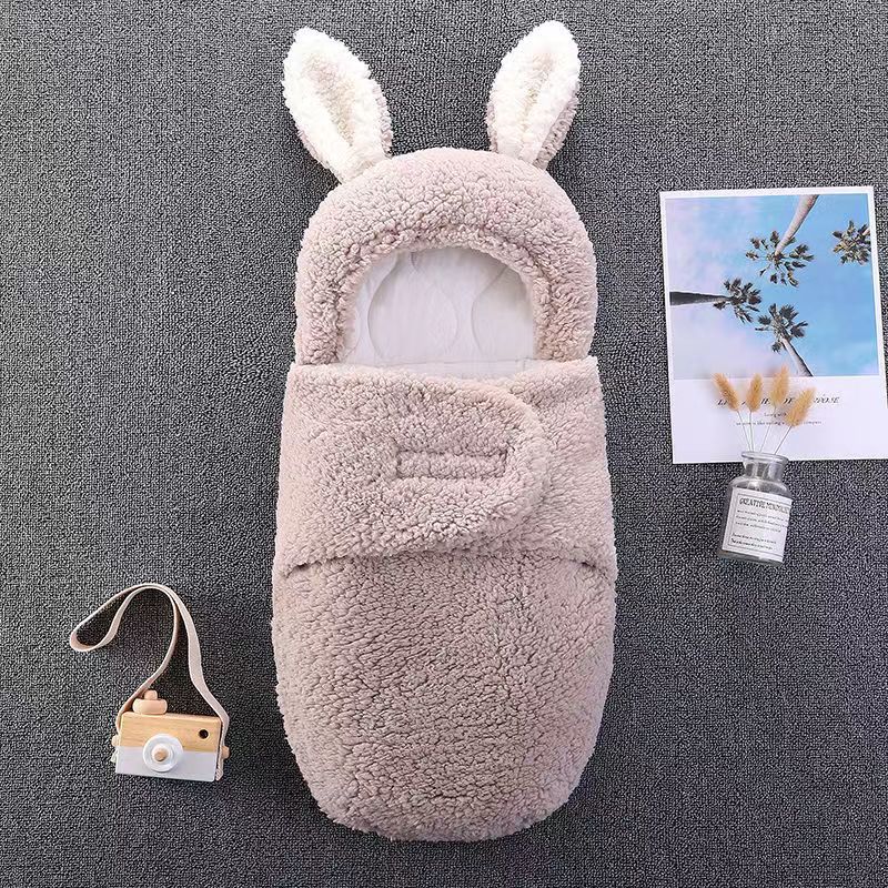 Newborn baby bag, sleeping bag, autumn and winter dual-use, shock resistant, thick newborn hug, baby supplies, delivery room swaddling clothes Newborn baby bag, sleeping bag, autumn and winter dual-use, shock resistant, thick newborn hug, baby supplies, delivery room swaddling clothes