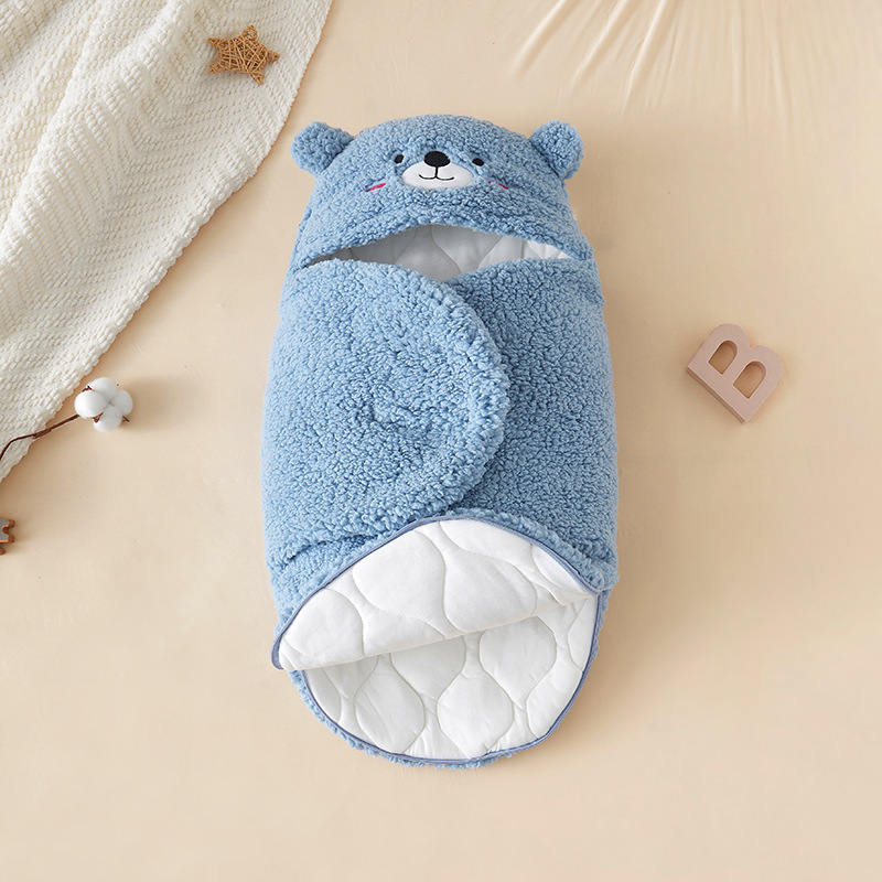 Newborn winter blanket, sleeping bag, thickened newborn baby delivery room supplies, baby lamb wool hug, outdoor stock