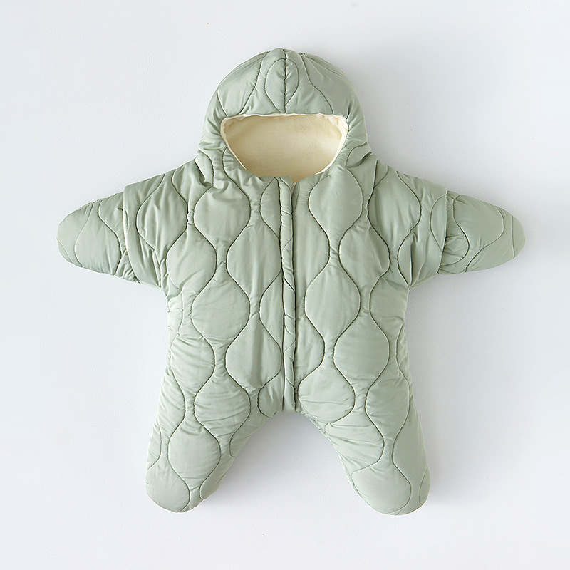 Sleeping bag, baby autumn and winter jumpsuit, newborn bag wrapped in starfish, thickened and plush, baby sent to Big Star for outdoor hugging