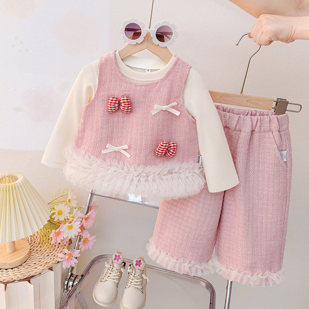 Live streaming supply of sweet three piece set for girls, 2025 autumn new style, western-style cute vest clothes, trendy foreign trade wholesale