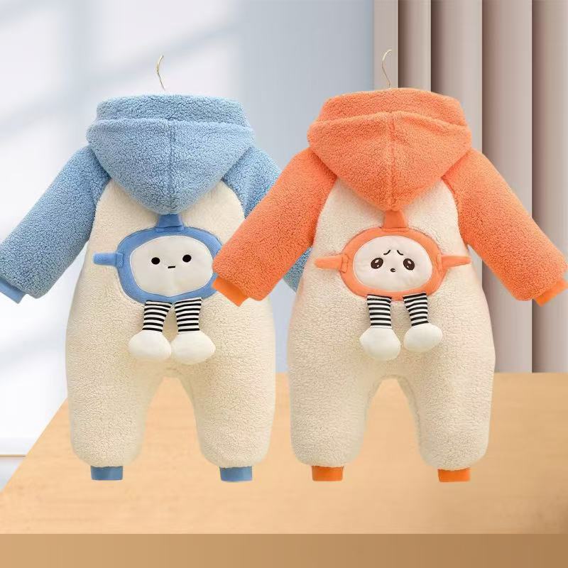 Baby clothes, winter jumpsuit, thickened and plush newborn clothes, autumn and winter clothes, baby clothes for 100 days of outdoor hugging