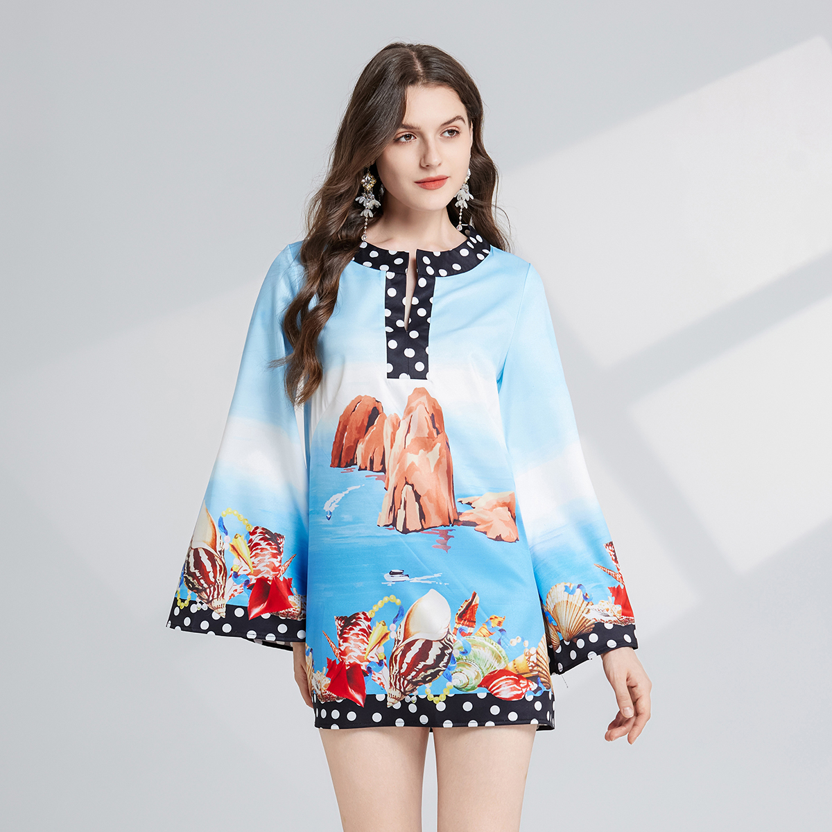 Real shooting positioning: Retro printed round neck slit long sleeved personalized dress, loose short skirt Real shooting positioning: Retro printed round neck slit long sleeved personalized dress, loose short skirt