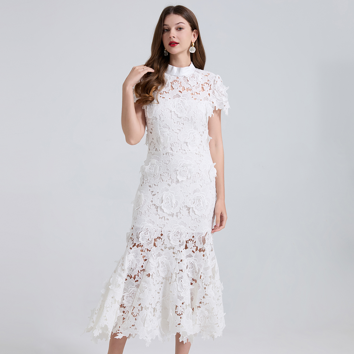 Real shot high-end three-dimensional flower hollow lace temperament fish tail big swing dress slim fit hip hugging skirt Real shot high-end three-dimensional flower hollow lace temperament fish tail big swing dress slim fit hip hugging skirt