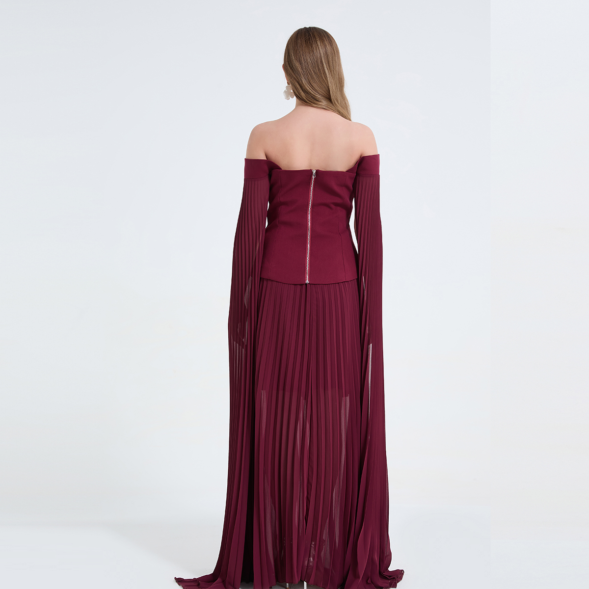 Real shot elegant temperament, flowing one shoulder strapless top+high waisted folded skirt, fashionable two-piece set Real shot elegant temperament, flowing one shoulder strapless top+high waisted folded skirt, fashionable two-piece set