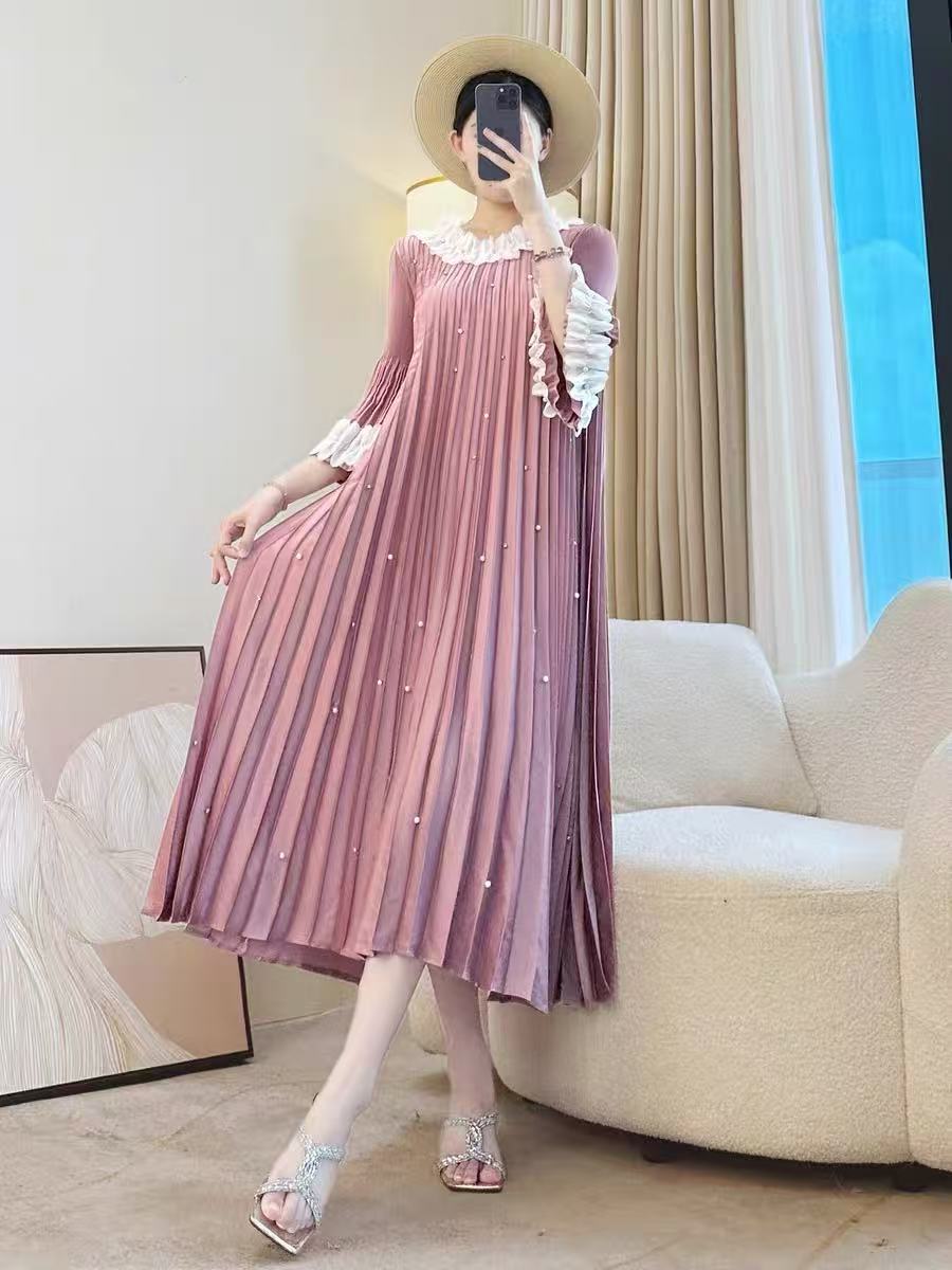 Miyake style retro temperament pearl lace pleated slimming long dress for women 2025 loose pleated long dress Miyake style retro temperament pearl lace pleated slimming long dress for women 2025 loose pleated long dress