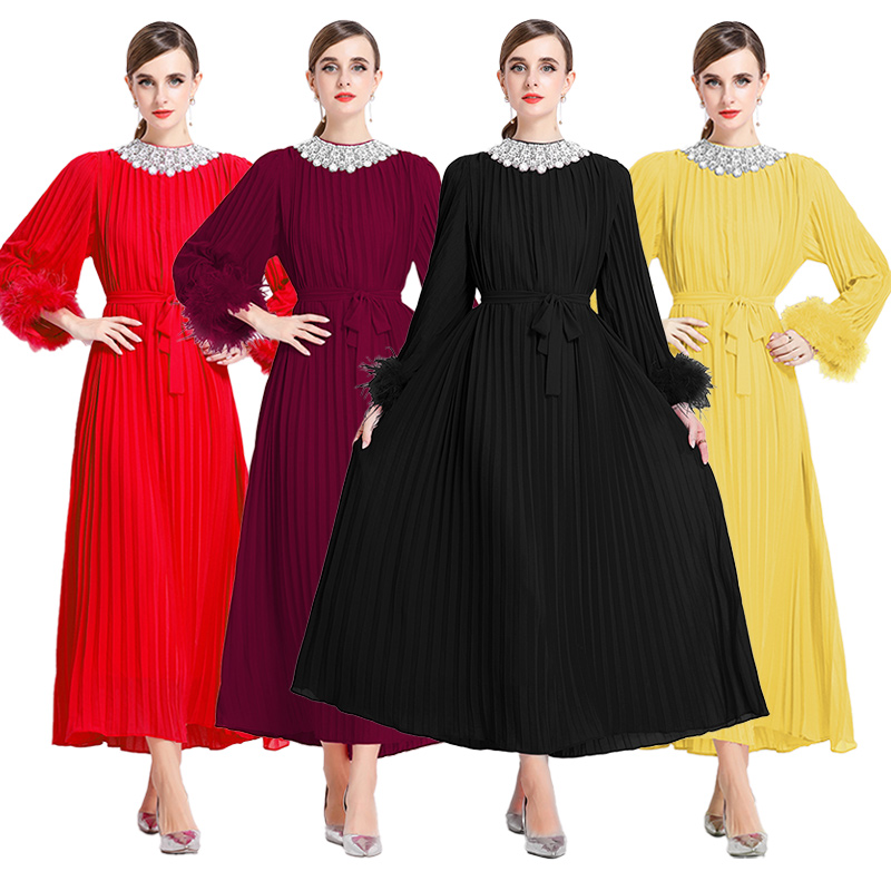 Fashionable Heavy Industry Ostrich Feather Inlaid Diamond Collar Crimson Temperament Dress