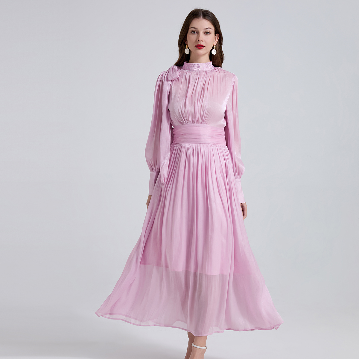Realistic French Romantic Glowing Wrinkle Bow Strap Waist Dress with Hot Diamond Stand up Collar and Large Swing Skirt Realistic French Romantic Glowing Wrinkle Bow Strap Waist Dress with Hot Diamond Stand up Collar and Large Swing Skirt