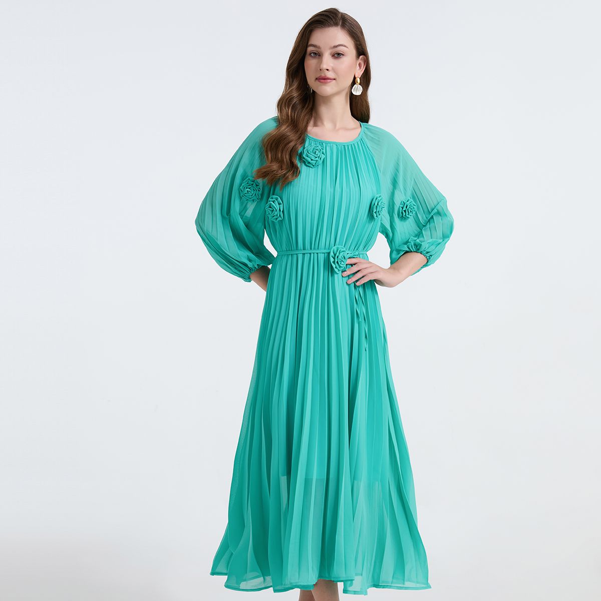 Realistic shooting of 4-color summer folding handmade flower binding waist cinching round neck big swing dress, loose beach skirt Realistic shooting of 4-color summer folding handmade flower binding waist cinching round neck big swing dress, loose beach skirt